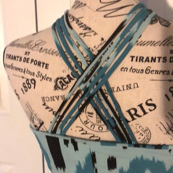 ⭐️Michael Kors blue/brown ikat printed top - Picture 5 of 12